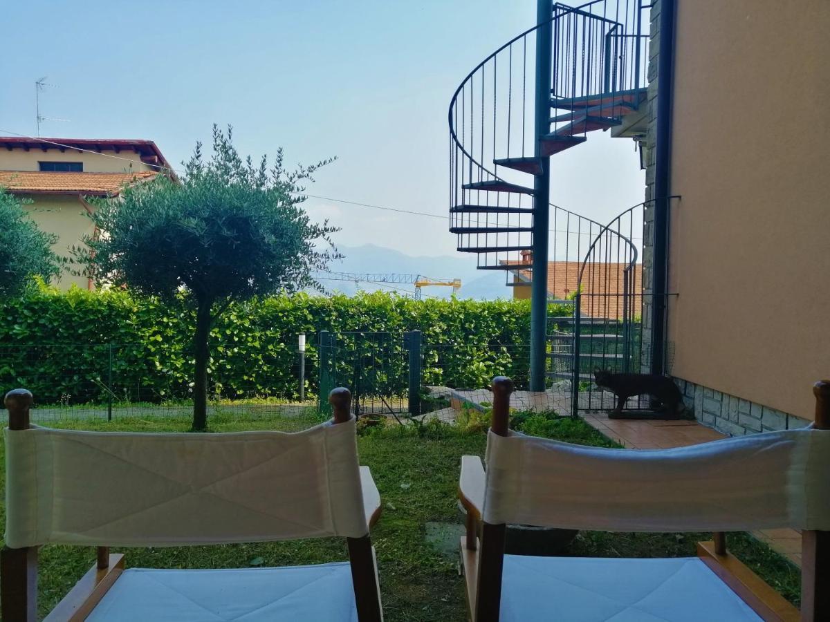 Iseolakerental - Appartamento Chiara Riva di Solto Exteriér fotografie